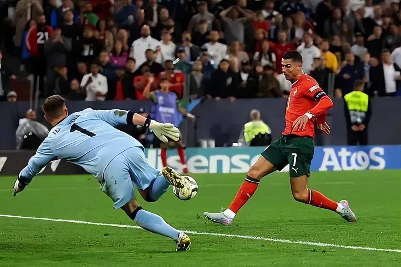 开云-C罗连续七场比赛得分超过战术调整，FPX不断突破！-开云