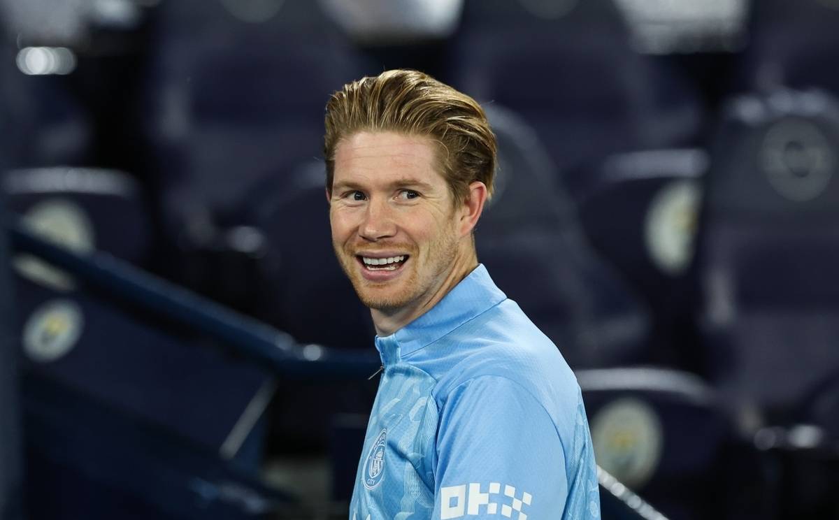 开云APP下载-德布劳内在G2比赛中重返赛场，夺冠引发热议！-开云APP下载